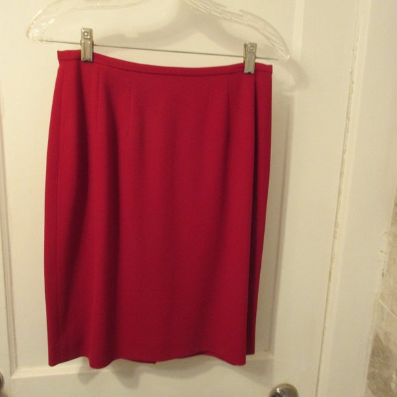 Tahari Red Suit - Picture 3 of 9